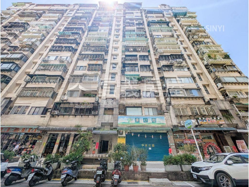 成功路四段３０巷電梯三房房屋室內格局與周邊環境