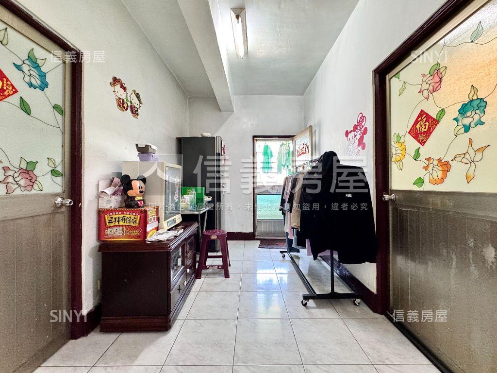 仁武低總價成家三房房屋室內格局與周邊環境