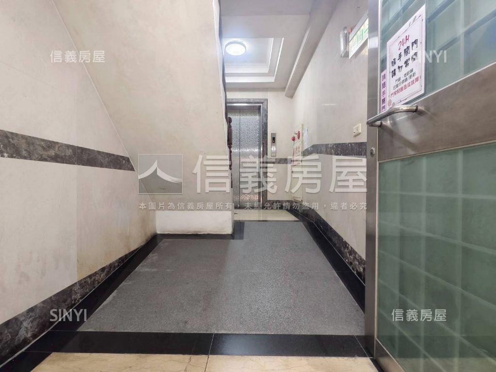 藝文漂亮社區明亮三房車位房屋室內格局與周邊環境
