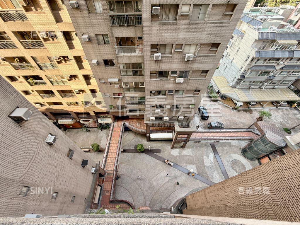 精緻裝潢摩登歐洲三房平車房屋室內格局與周邊環境