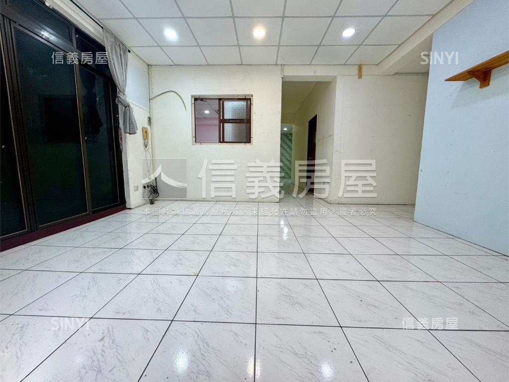 北門國小附近低總公寓二樓房屋室內格局與周邊環境