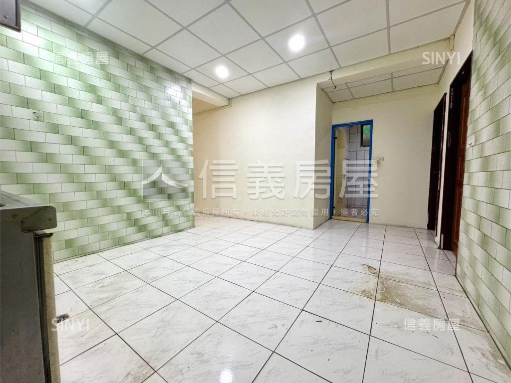 北門國小附近低總公寓二樓房屋室內格局與周邊環境
