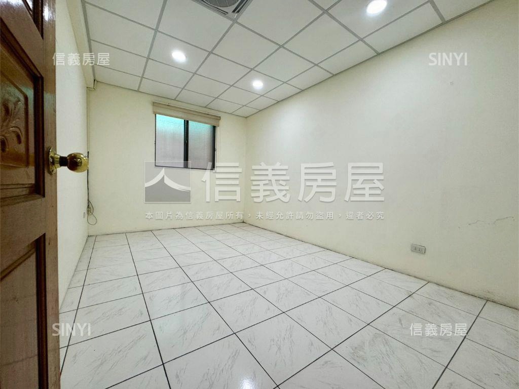 北門國小附近低總公寓二樓房屋室內格局與周邊環境