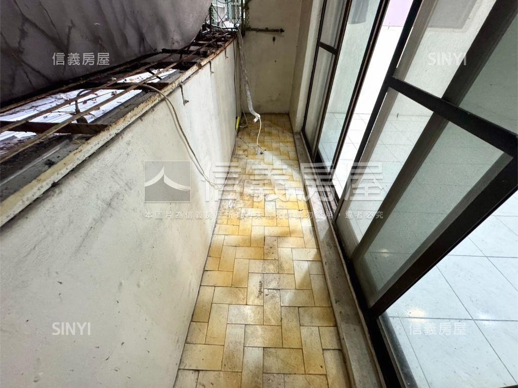 北門國小附近低總公寓二樓房屋室內格局與周邊環境