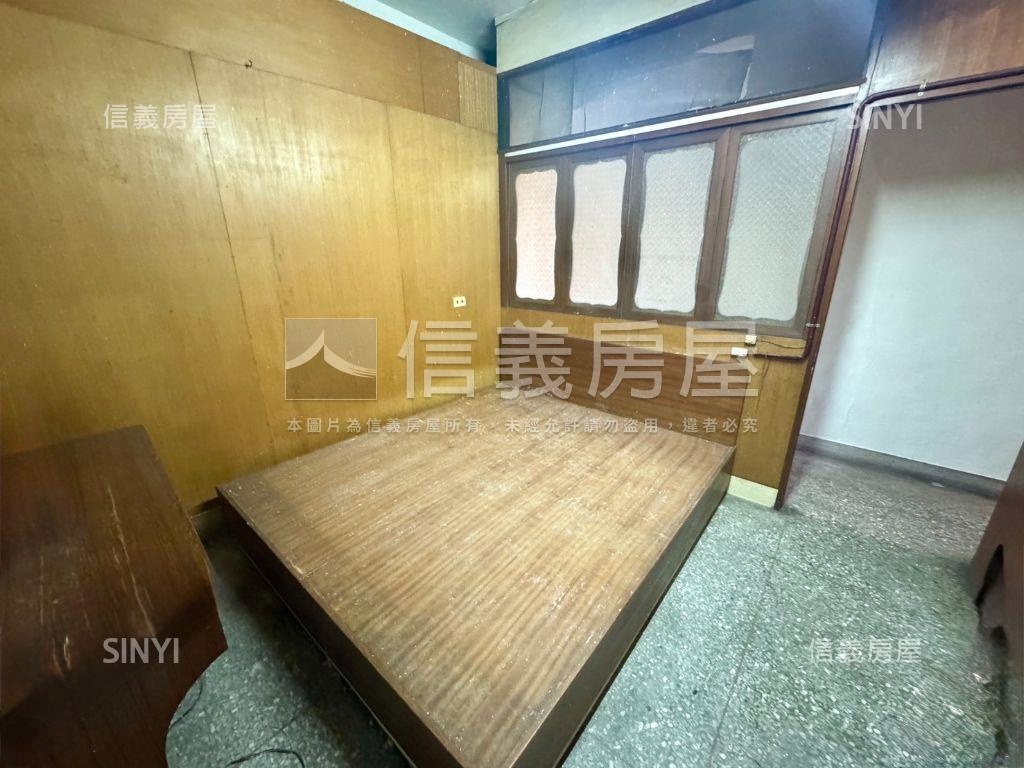 穩定客源顯眼臨路透店房屋室內格局與周邊環境