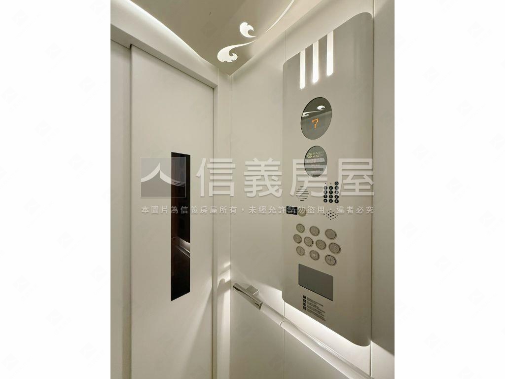 ５年電梯店套年收２７０萬房屋室內格局與周邊環境