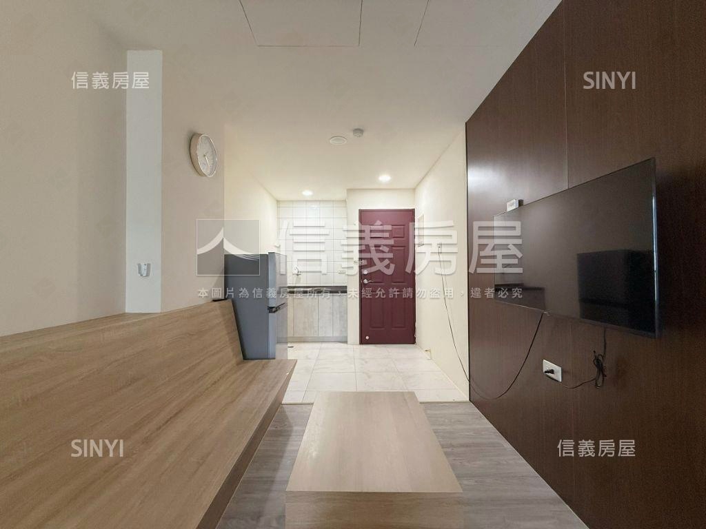 ５年電梯店套年收２７０萬房屋室內格局與周邊環境