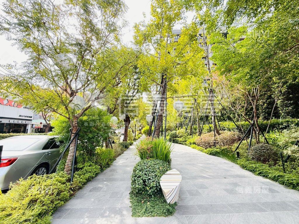 雙橡園２２７９帝王樓中樓房屋室內格局與周邊環境