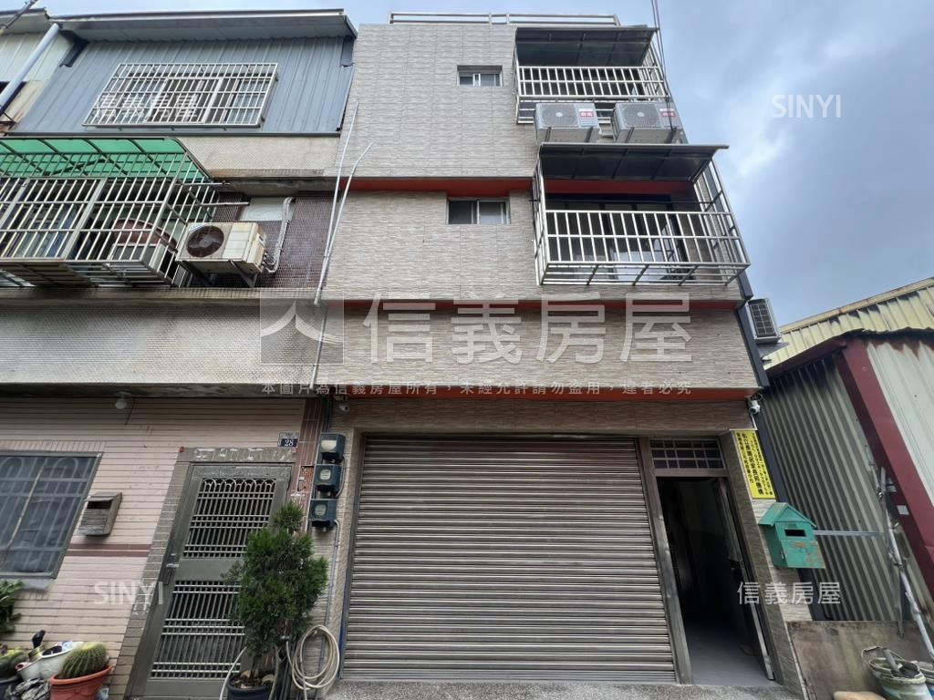 近藍色公路收租邊間透房屋室內格局與周邊環境