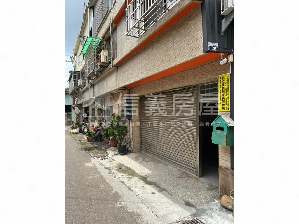 近藍色公路收租邊間透房屋室內格局與周邊環境