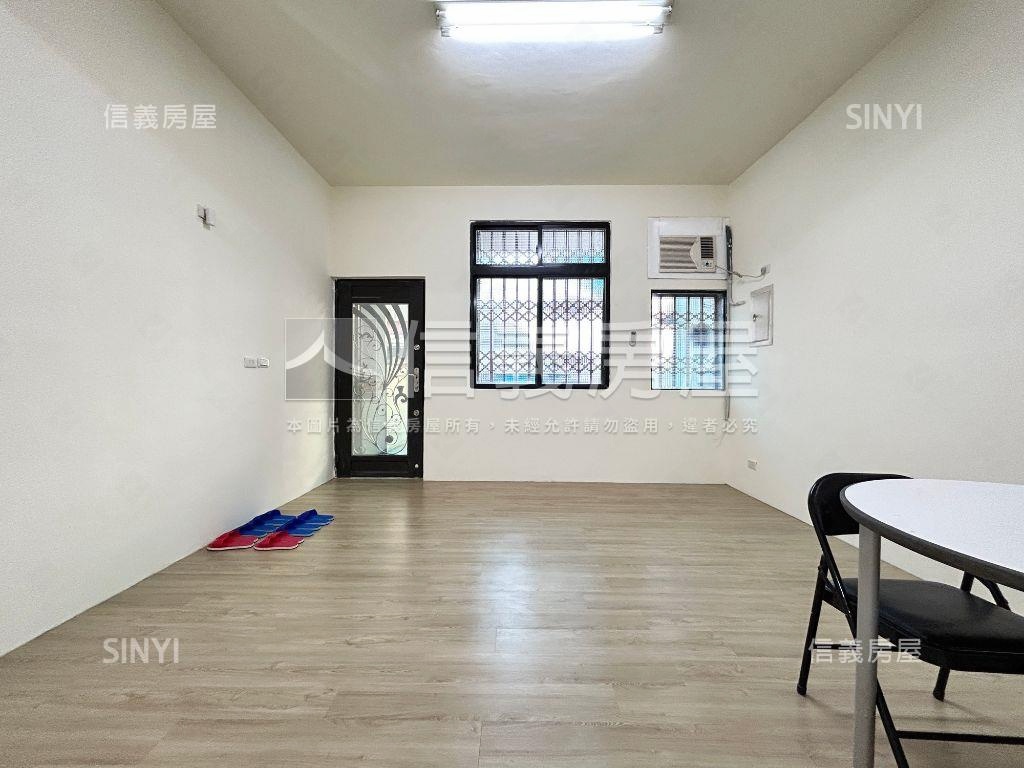 專任東興國小旁車庫透天房屋室內格局與周邊環境