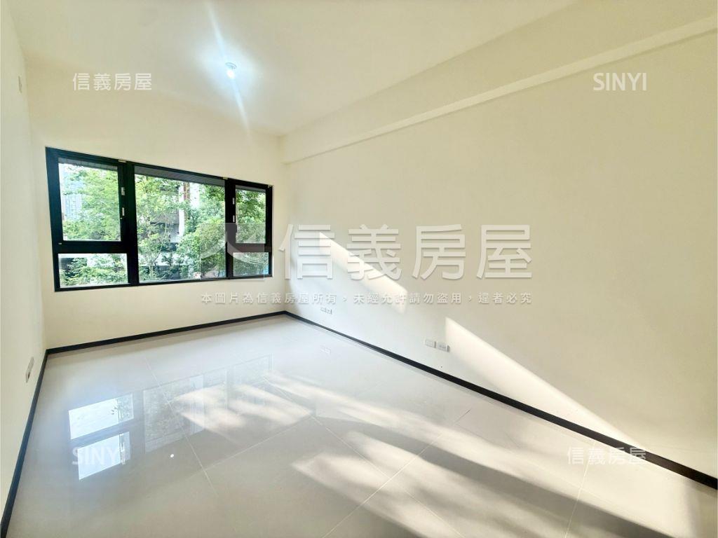 文心念念綠意明亮大３房房屋室內格局與周邊環境