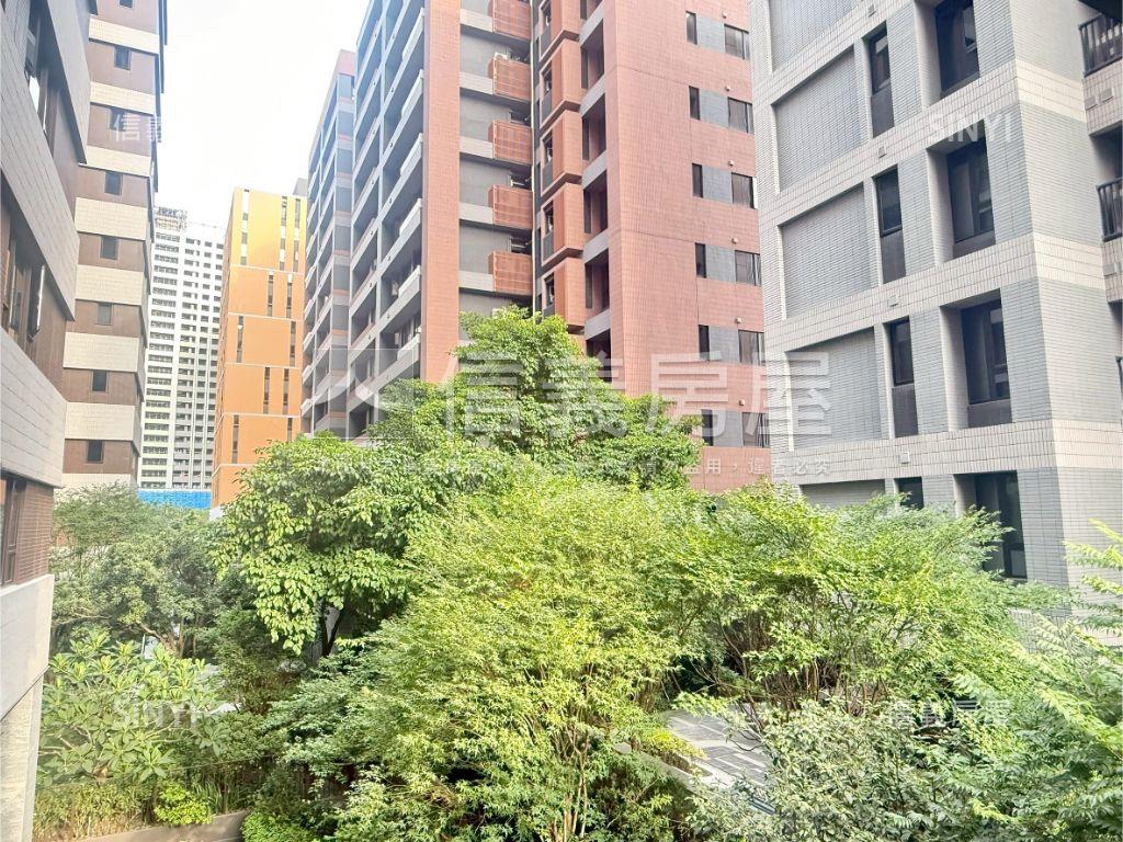文心念念綠意明亮大３房房屋室內格局與周邊環境