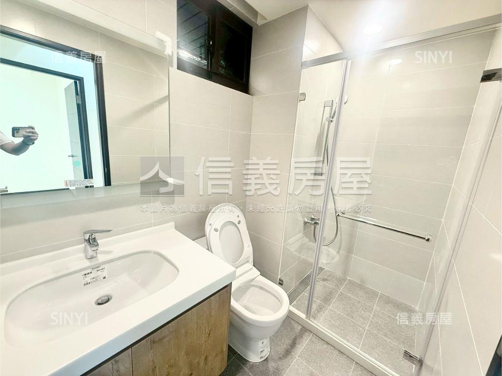 文心念念綠意明亮大３房房屋室內格局與周邊環境