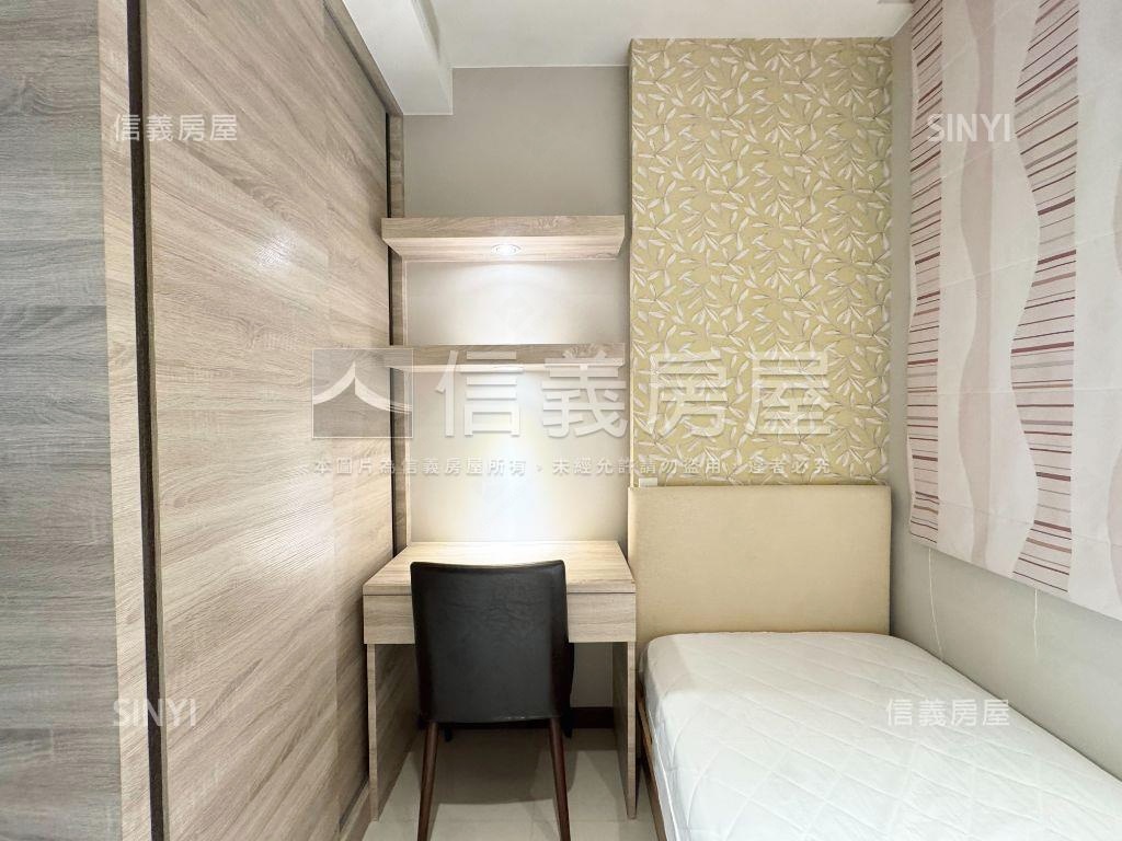 晶麒稀有三房車位露臺戶房屋室內格局與周邊環境