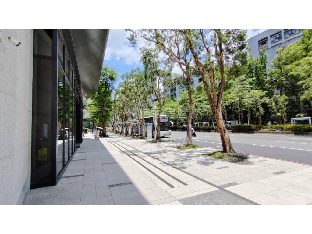 忠孝新生｜低總三房華廈房屋室內格局與周邊環境