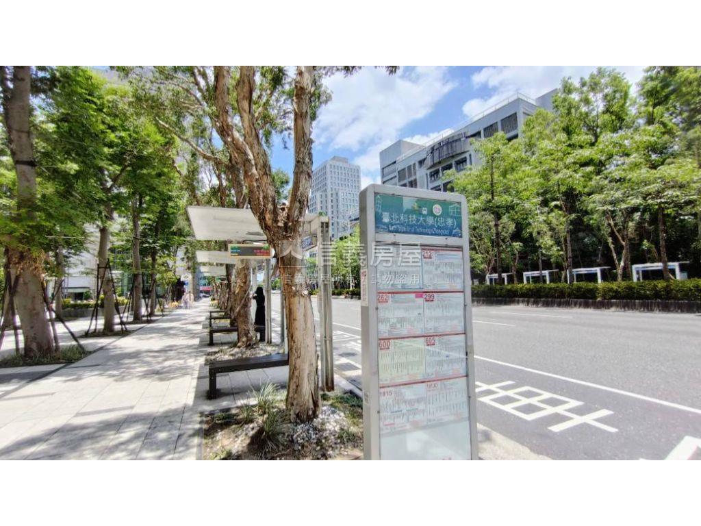 忠孝新生｜低總三房華廈房屋室內格局與周邊環境