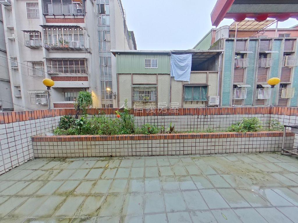 頂埔站稀有１＋２樓可店住房屋室內格局與周邊環境