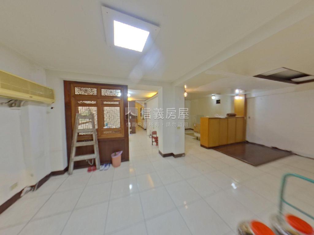 頂埔站稀有１＋２樓可店住房屋室內格局與周邊環境