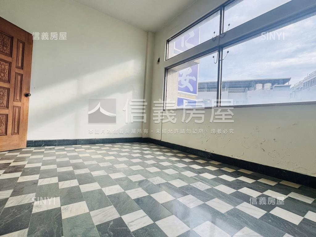 東寧金鑽店面房屋室內格局與周邊環境