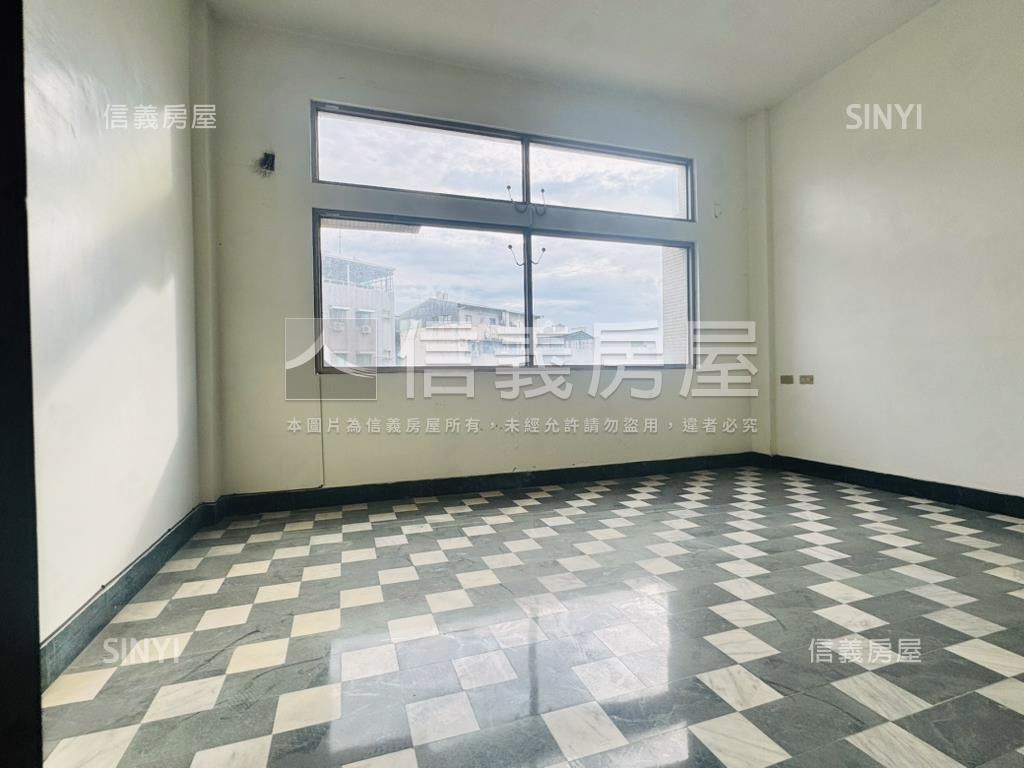 東寧金鑽店面房屋室內格局與周邊環境