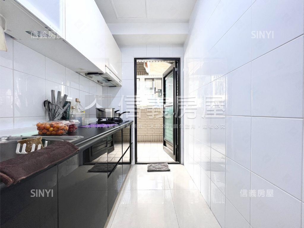 農十六高樓採光三房車位房屋室內格局與周邊環境