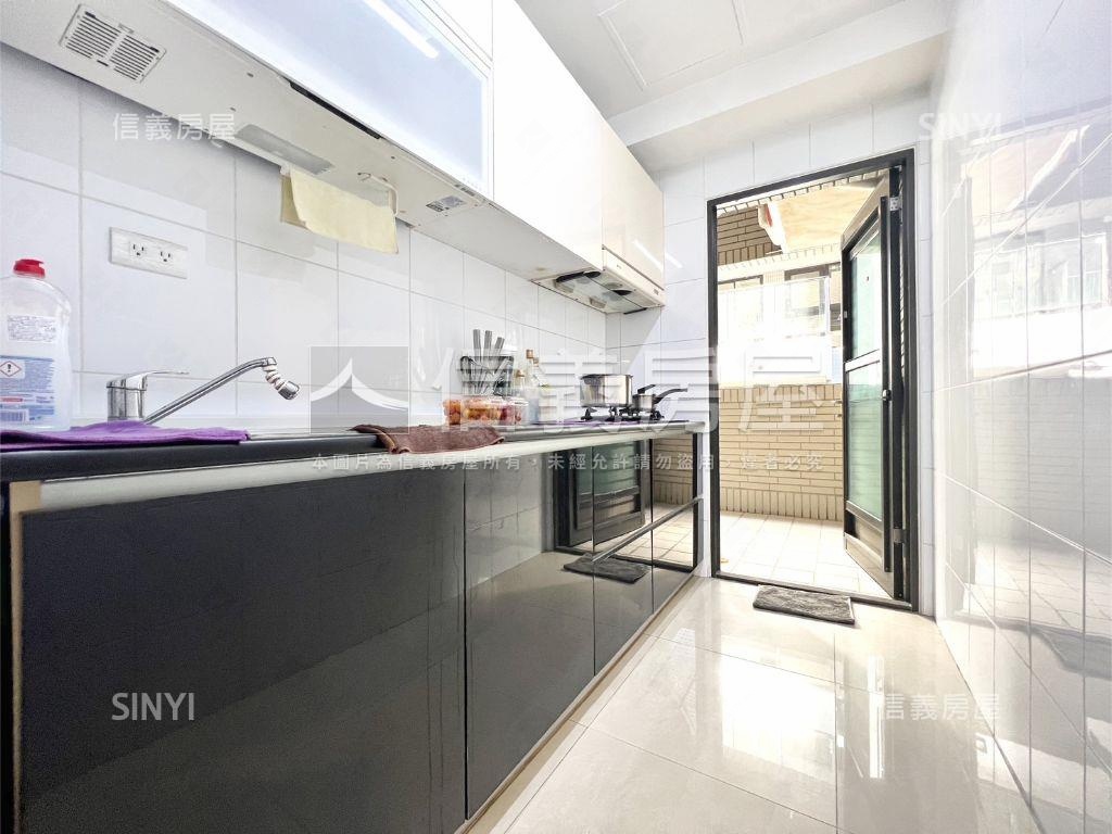 農十六高樓採光三房車位房屋室內格局與周邊環境