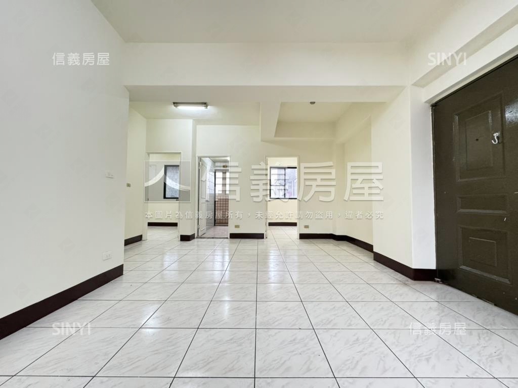 世紀三星稀有釋出三房車位房屋室內格局與周邊環境