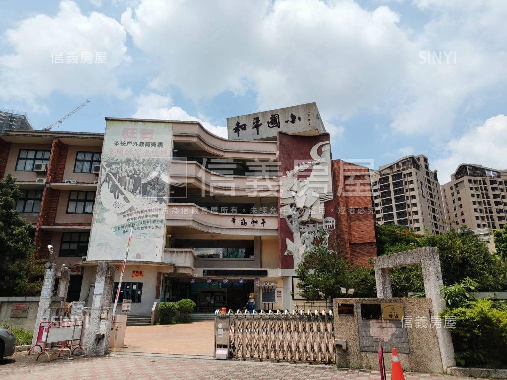 忠明南路旁優質樓店附車位房屋室內格局與周邊環境