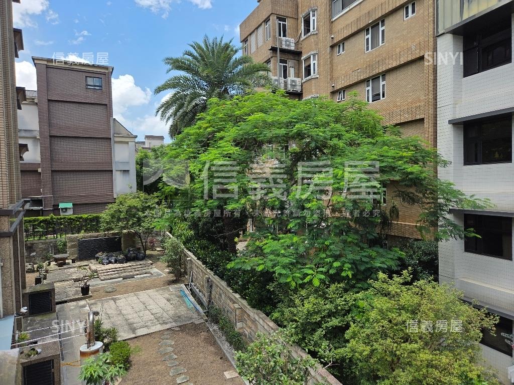 麗湖別墅邊間大車庫房屋室內格局與周邊環境