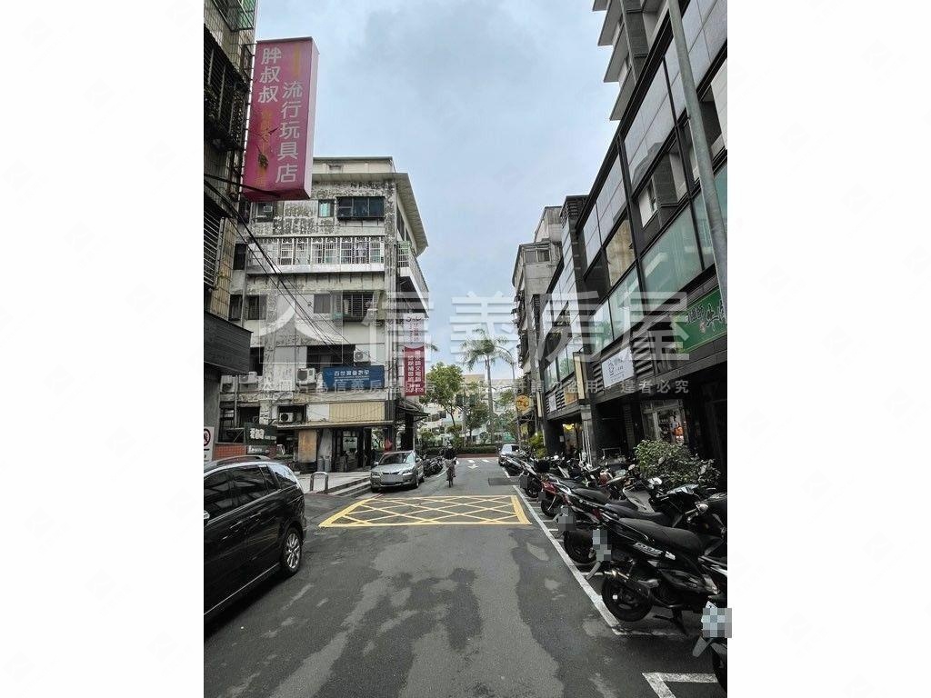 【店】明湖學校影城商圈房屋室內格局與周邊環境