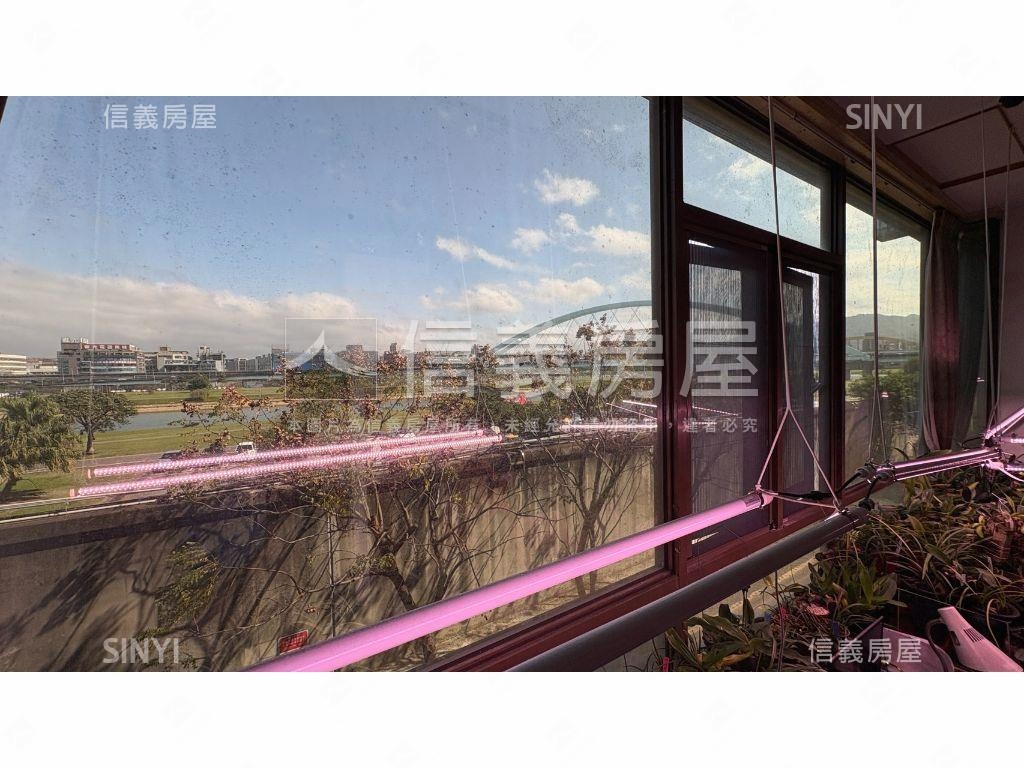 民生河景◎挑高雅居房屋室內格局與周邊環境