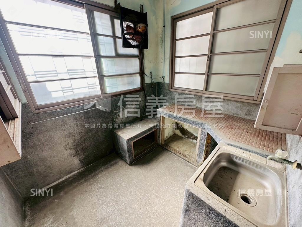 五妃大庭院透天古厝房屋室內格局與周邊環境