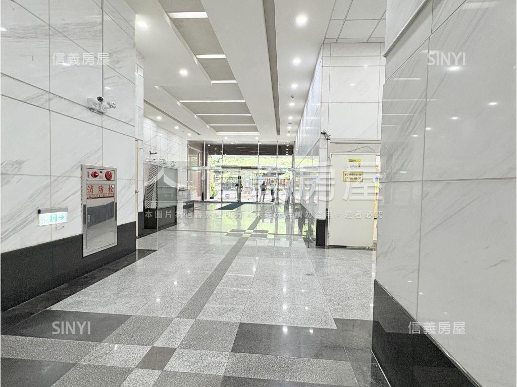 內科挑高五米五精裝辦公房屋室內格局與周邊環境