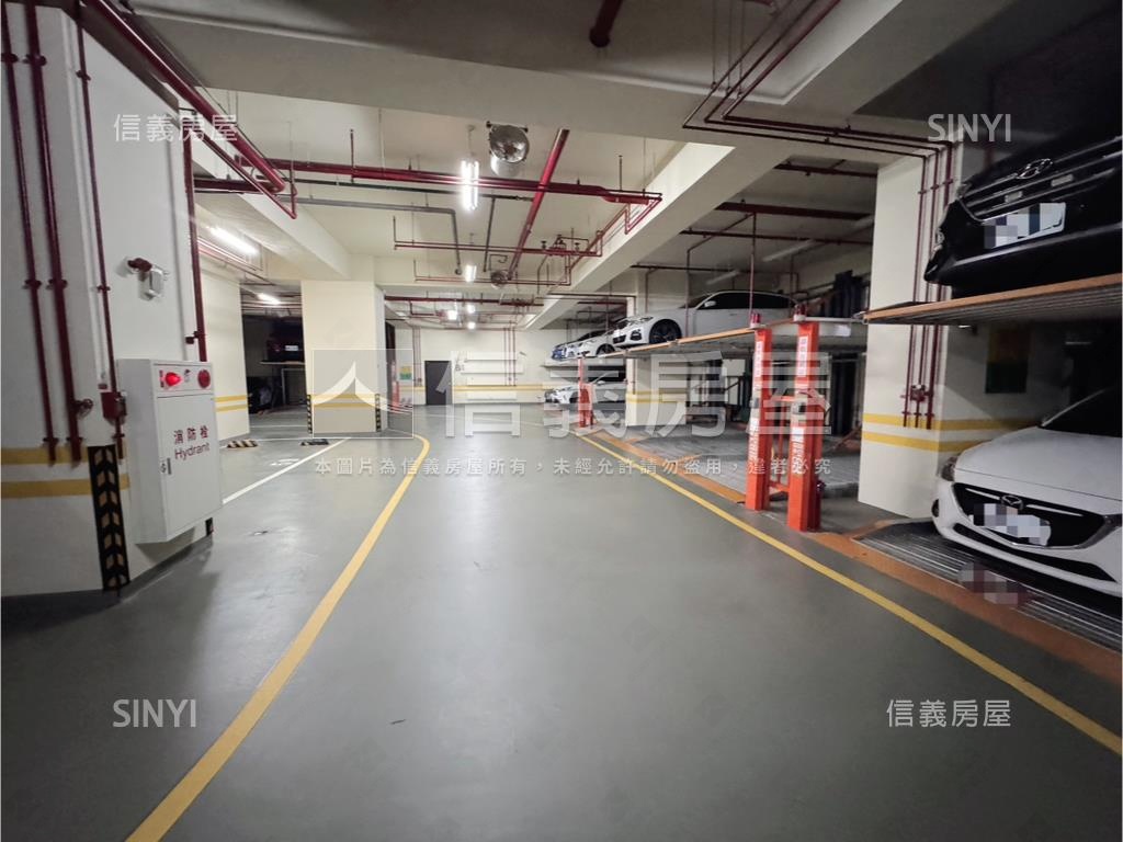 水岫坡機車位－雙出入口房屋室內格局與周邊環境