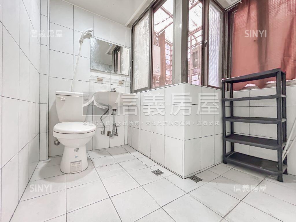 寧靜優質世貿１０１收租寶房屋室內格局與周邊環境