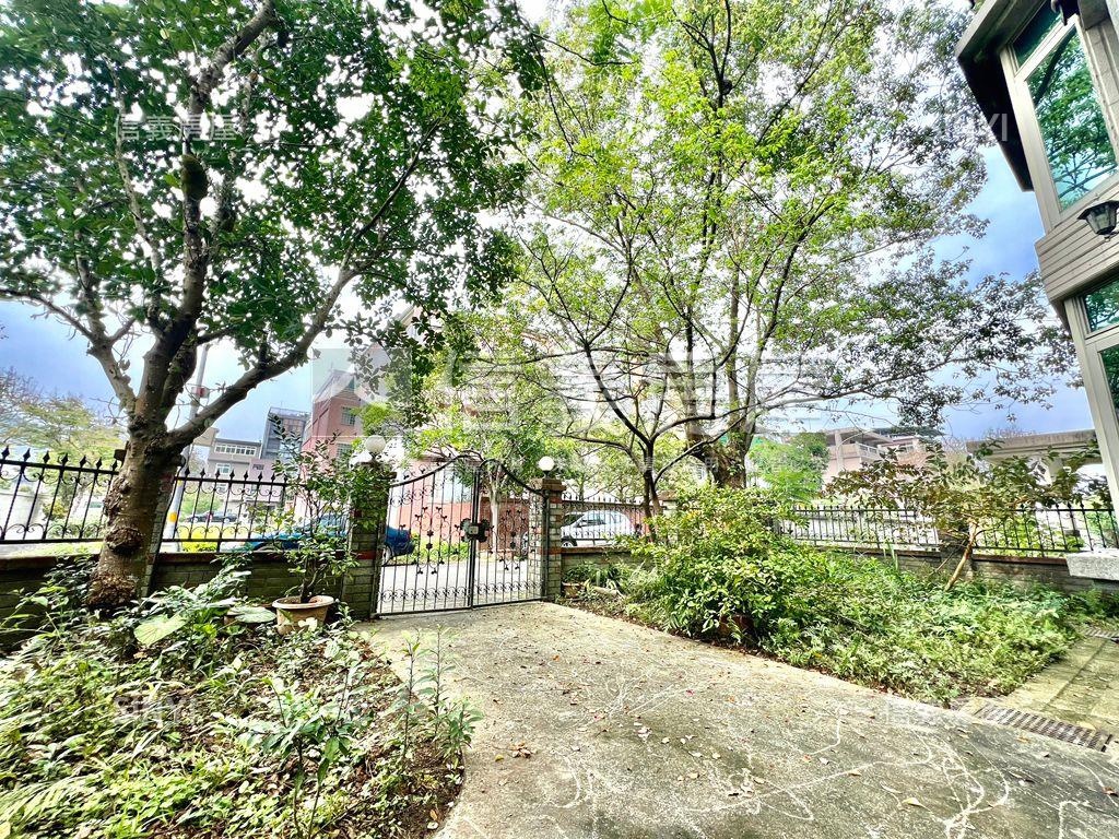 獨棟別墅●直潭七街大庭院房屋室內格局與周邊環境