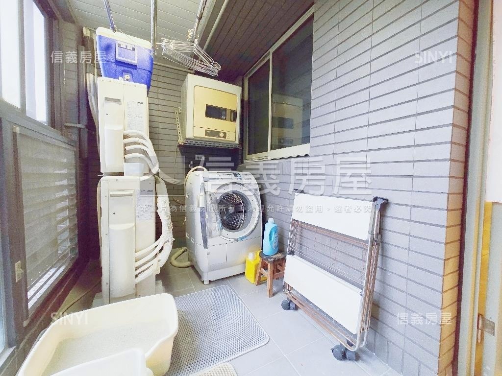 捷運永安精緻高樓三房車位房屋室內格局與周邊環境