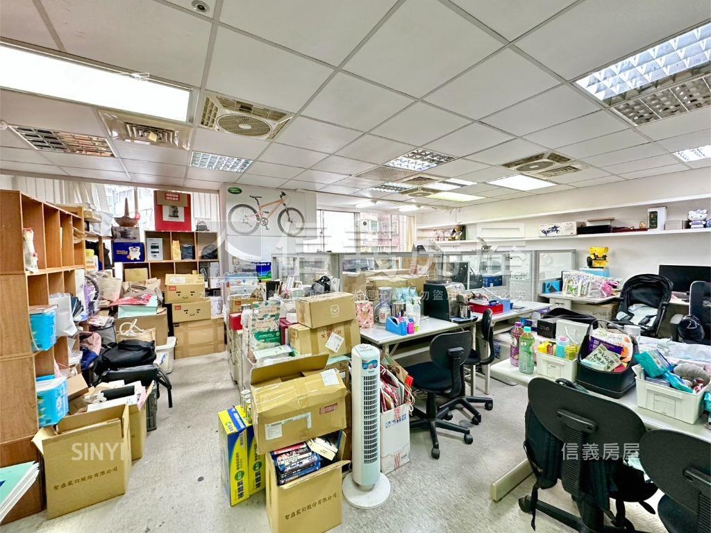 聯合世紀市府氣派金辦公房屋室內格局與周邊環境