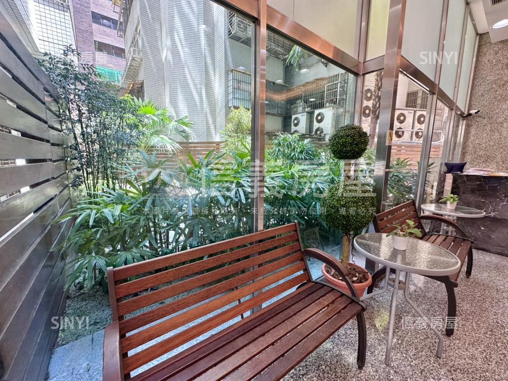 聯合世紀市府氣派金辦公房屋室內格局與周邊環境