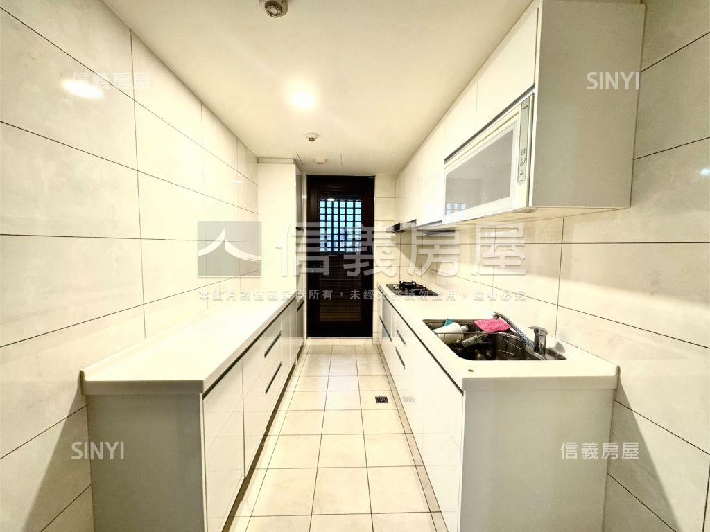 安和苑３房附坡平車位房屋室內格局與周邊環境