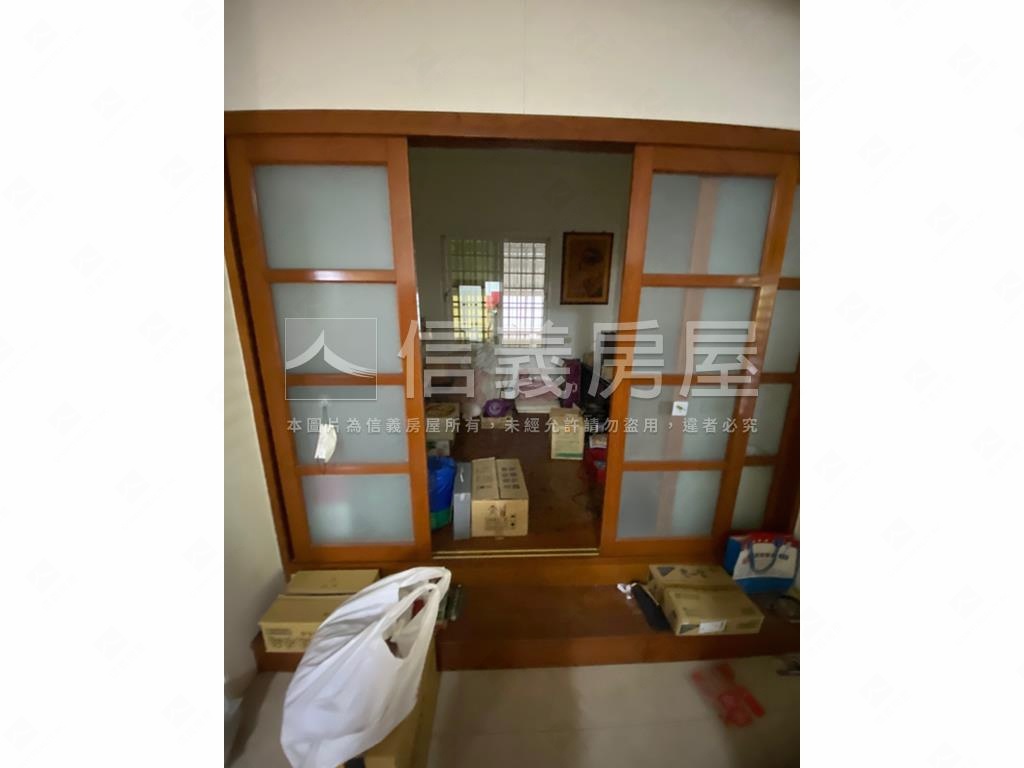 近交流道大農舍優質透天房屋室內格局與周邊環境