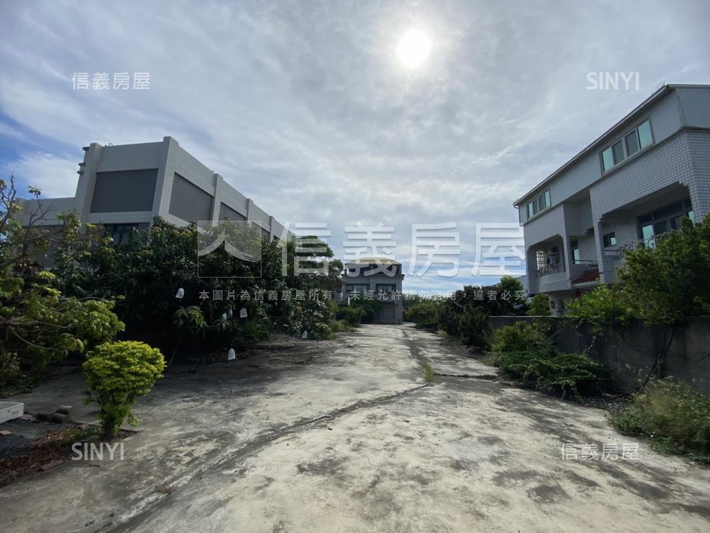 近交流道大農舍優質透天房屋室內格局與周邊環境