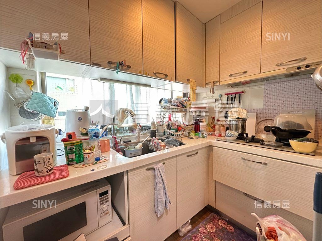 中山麗晶高樓景緻小資宅房屋室內格局與周邊環境