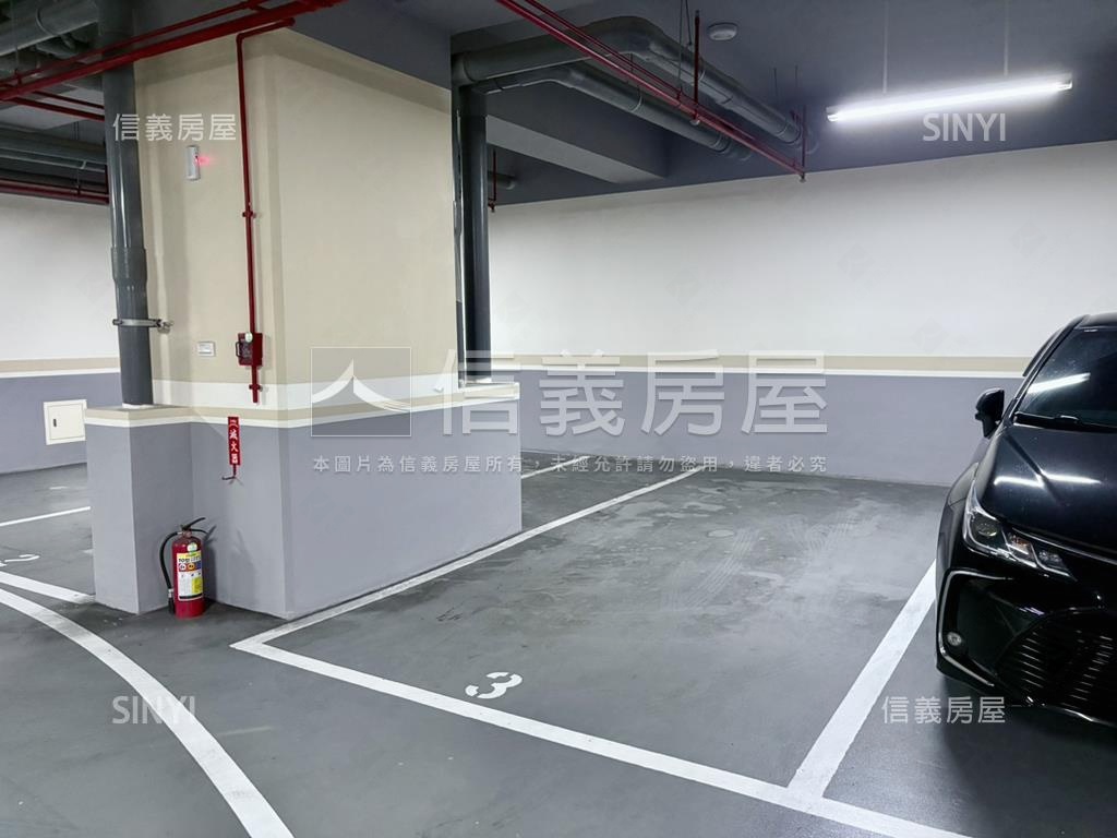 繽麗高樓三房車位房屋室內格局與周邊環境