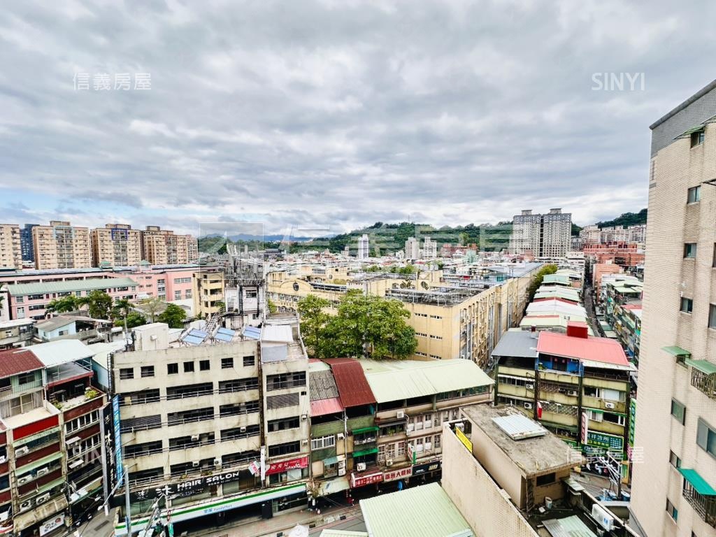 南勢角站孩子王３房房屋室內格局與周邊環境