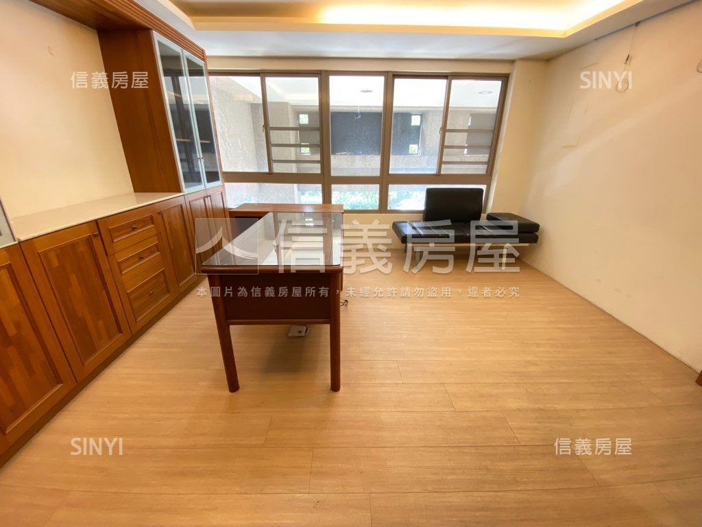 全友科學園道店面房屋室內格局與周邊環境