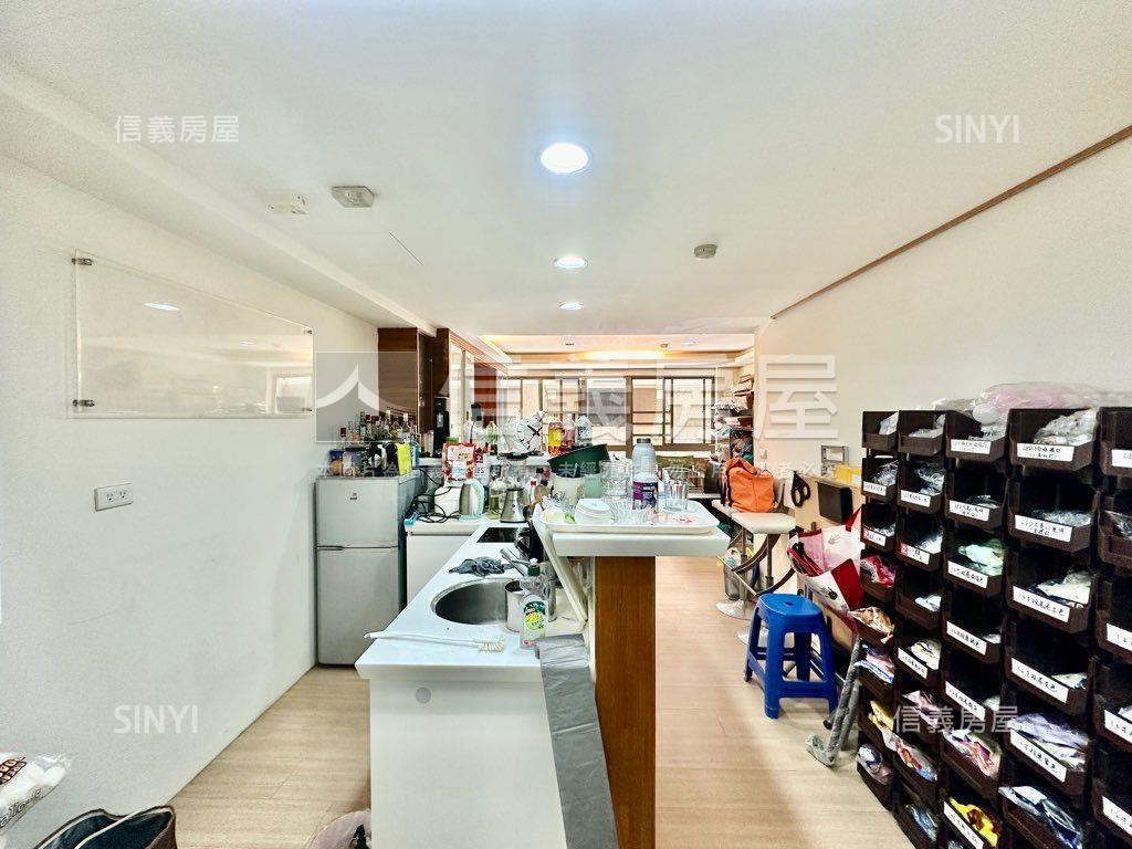 全友科學園道店面房屋室內格局與周邊環境