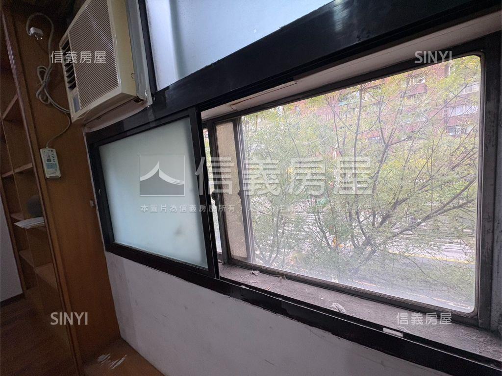 近信義安和電梯三房房屋室內格局與周邊環境