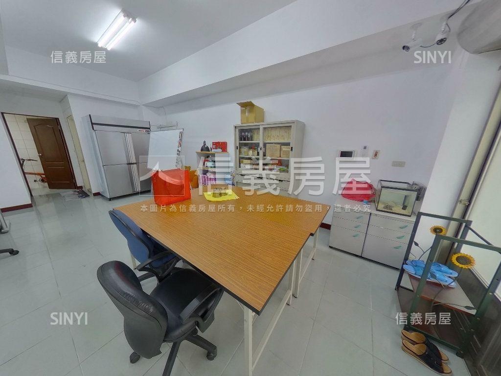 民安稀有店面房屋室內格局與周邊環境